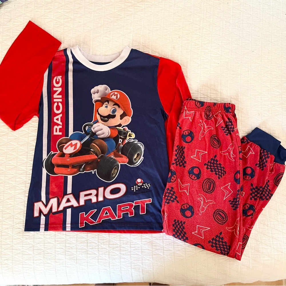 Mario Kart kids long sleeve pants pajamas set size medium nintendo